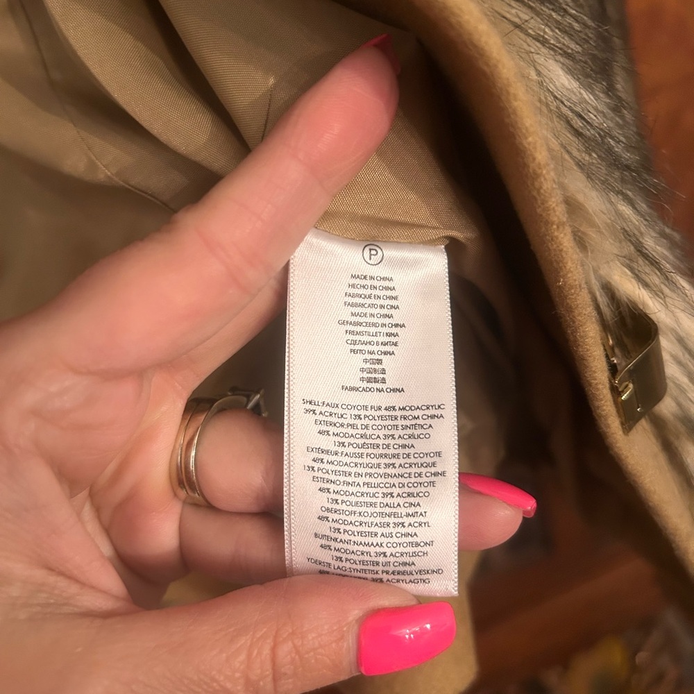 Michael Kors Tan and Silver Buckle Coat women size medium excellent condition - Picture 8 of 8